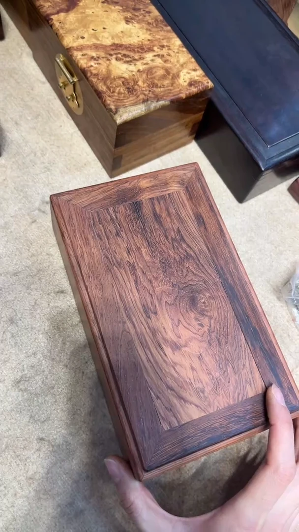 【闪购商品】木黄花梨素面机关盒
