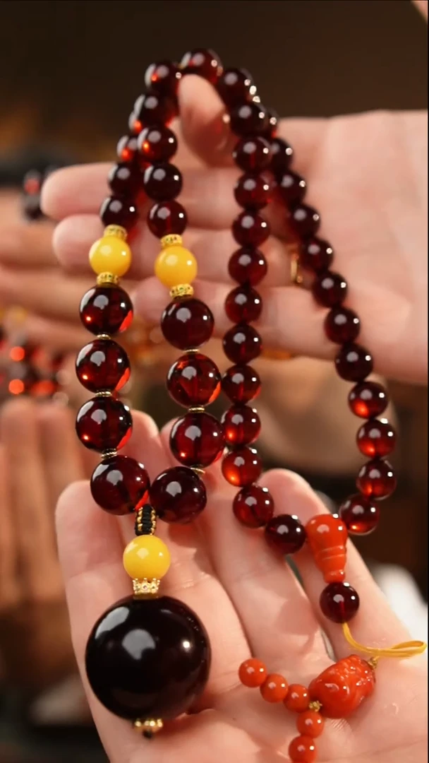 琥珀颈饰未镶嵌27+血珀项链