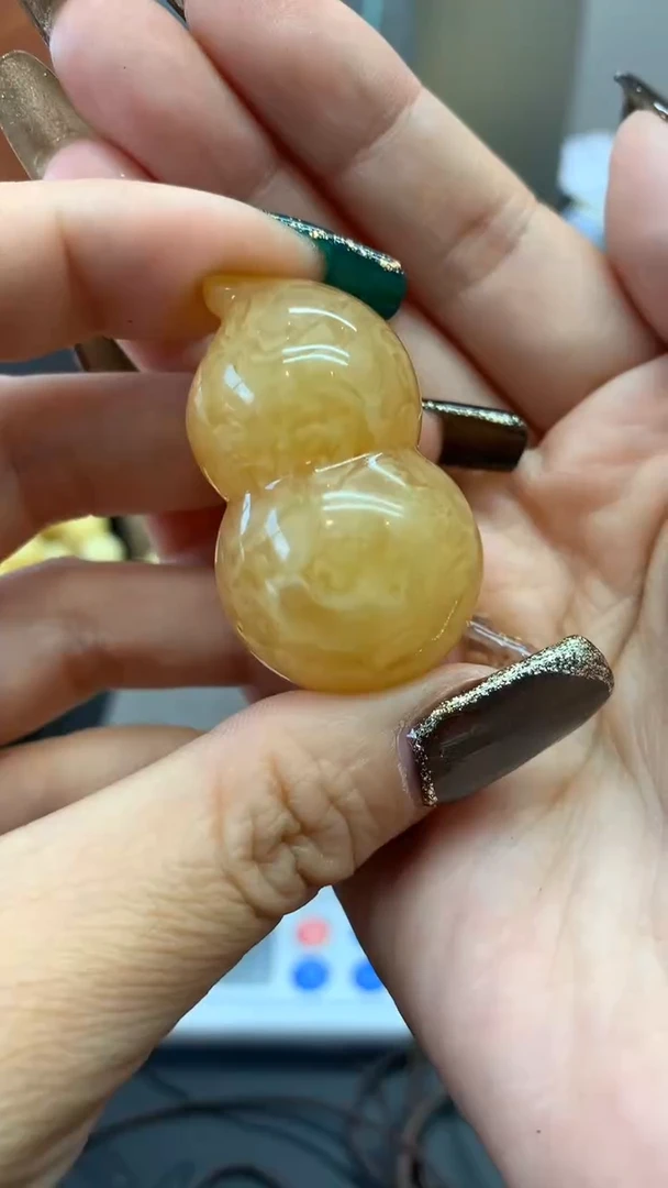 未镶嵌琥珀珠宝奇石1364