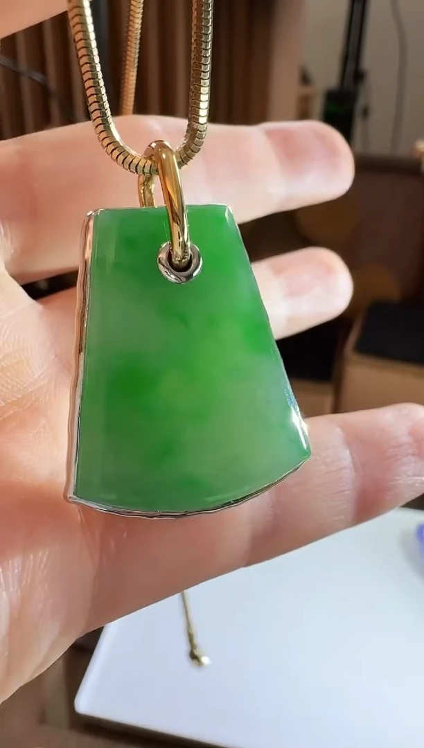 吊坠(不含链)18K金镶嵌翡翠吊坠