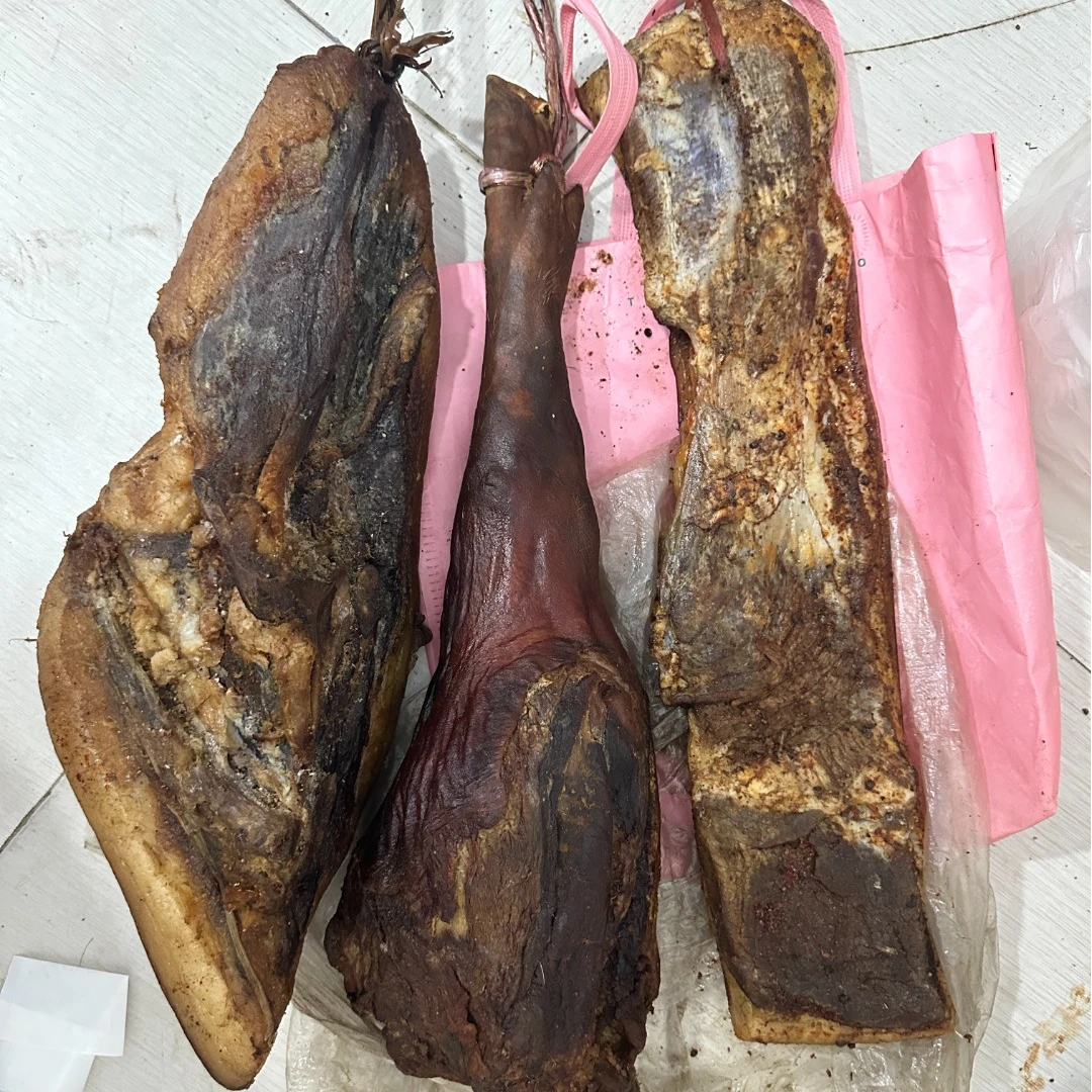 农家传统烟熏腊猪肉传统腌制柏树烟熏熟食猪肉