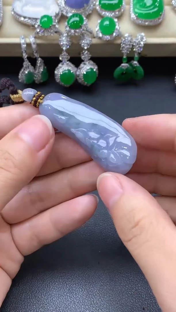 翡翠未镶嵌颈饰52-中国好珍宝