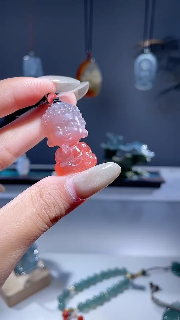 未镶嵌颈饰玛瑙/玉髓宝宝佛
