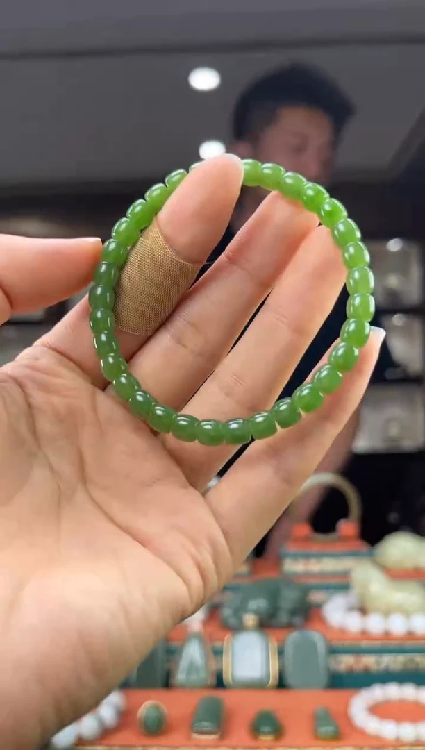 和田玉未镶嵌颈饰佩佩6mm左右