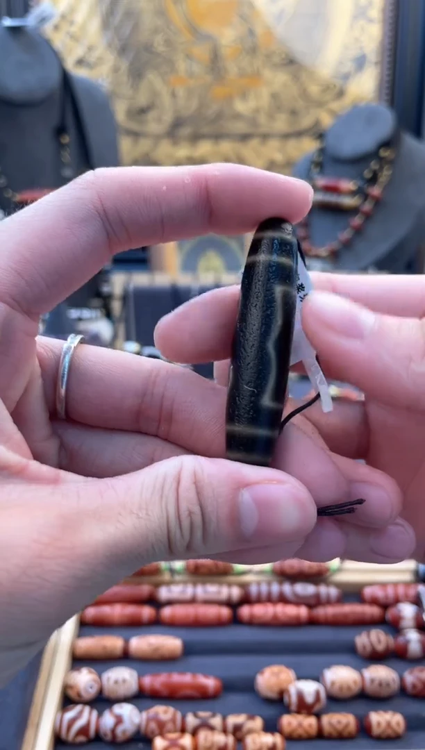 玛瑙/玉髓颈饰未镶嵌美泓老牙黄三眼单珠