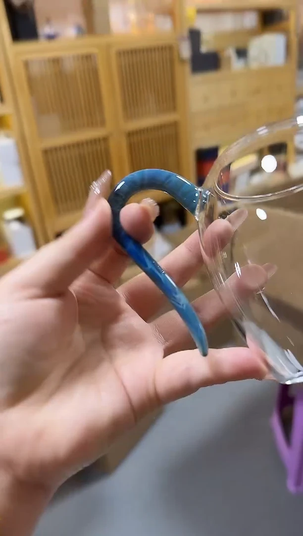 绅士蓝怡然公道杯