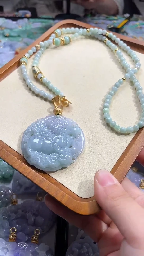 【闪购商品】翡翠颈饰未镶嵌吊坠