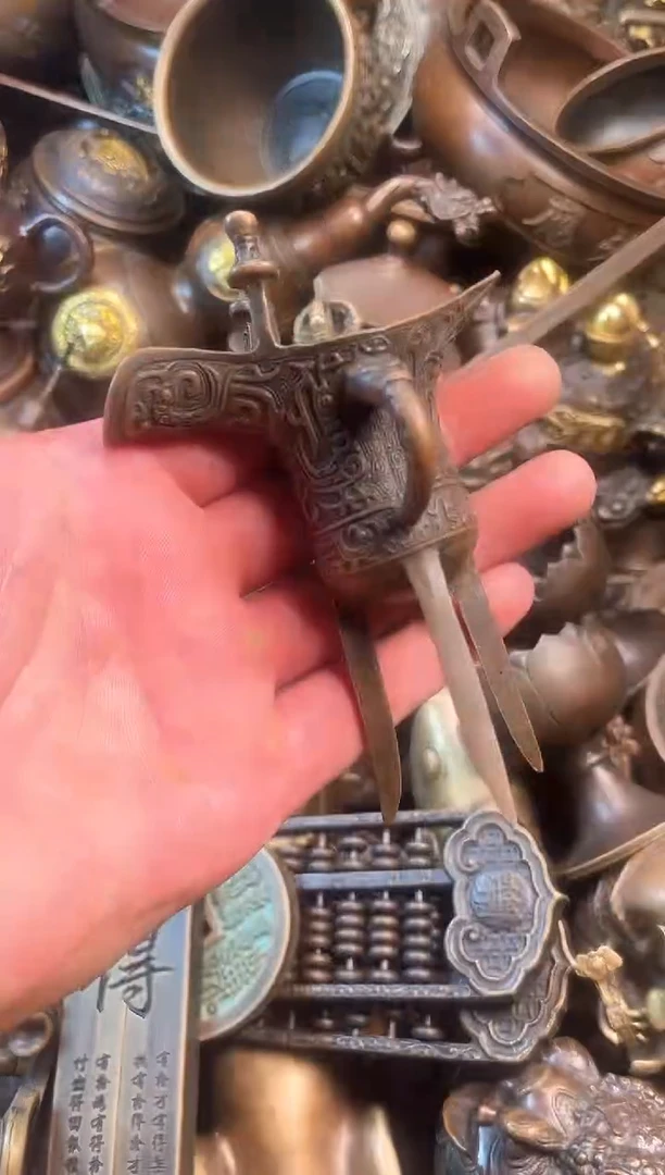 精美铜器点击下单