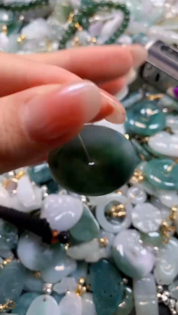 颈饰未镶嵌翡翠655