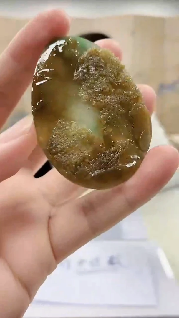 【闪购商品】定制翡翠未镶嵌5152bb-毛货挂件