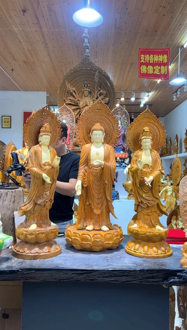 香樟木木雕款请贵包退 抢！