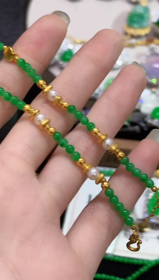 22K金镶嵌手链翡翠多样性发其一