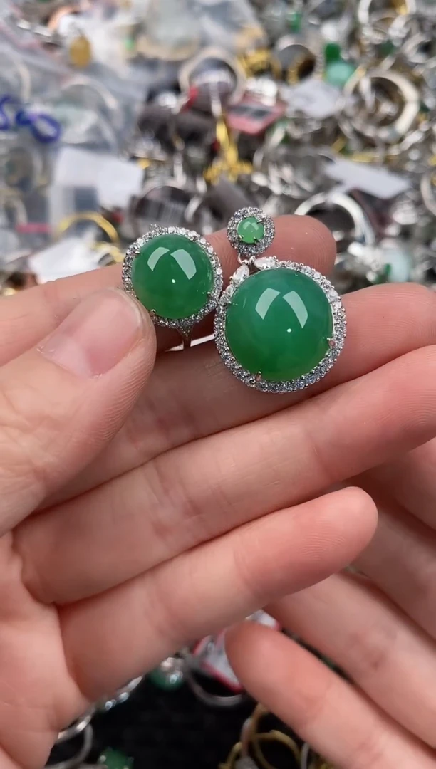 银S925镶嵌戒指翡翠小***m777               10