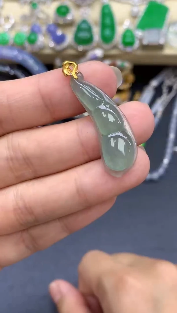 颈饰18K金镶嵌翡翠112-中国好珍宝