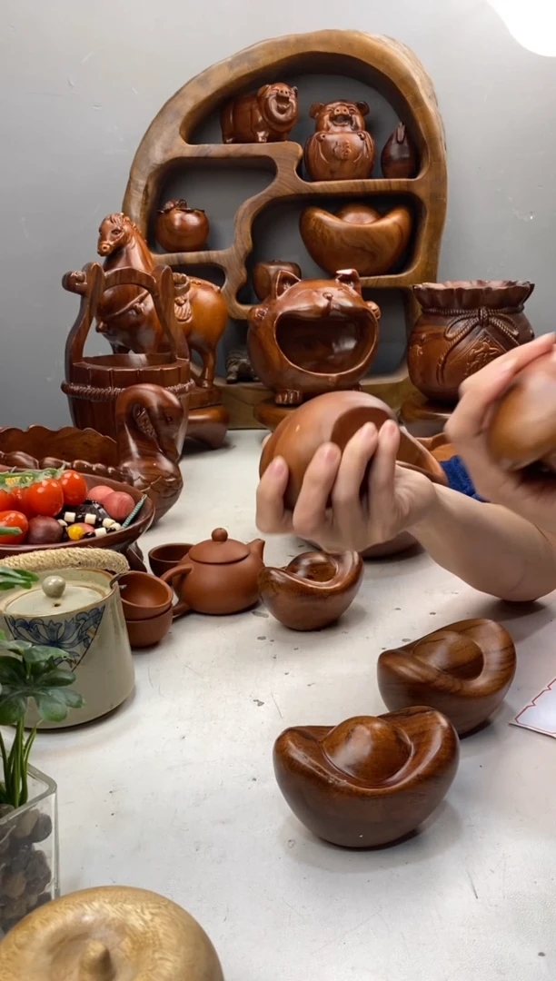 香樟木A29微瑕小元宝摆件/尺寸10*6