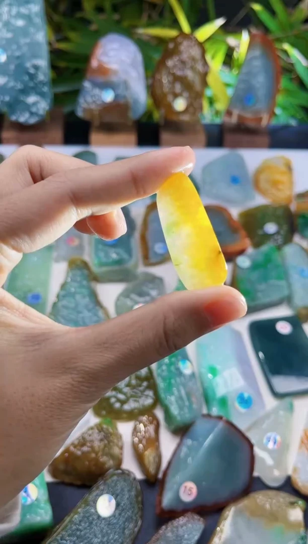 未镶嵌定制翡翠翡翠