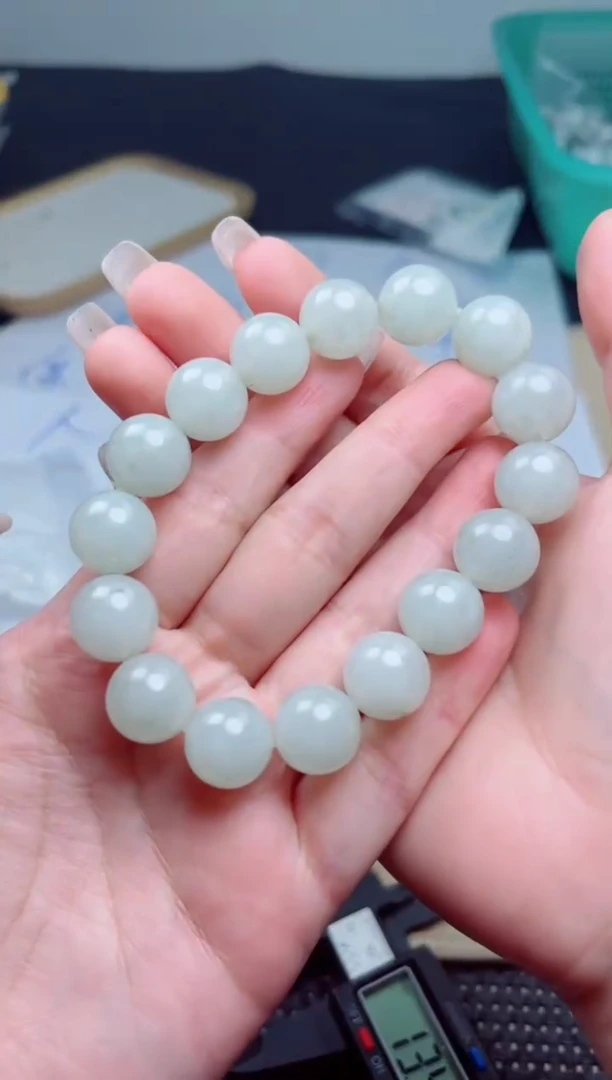 定制翡翠未镶嵌珠串