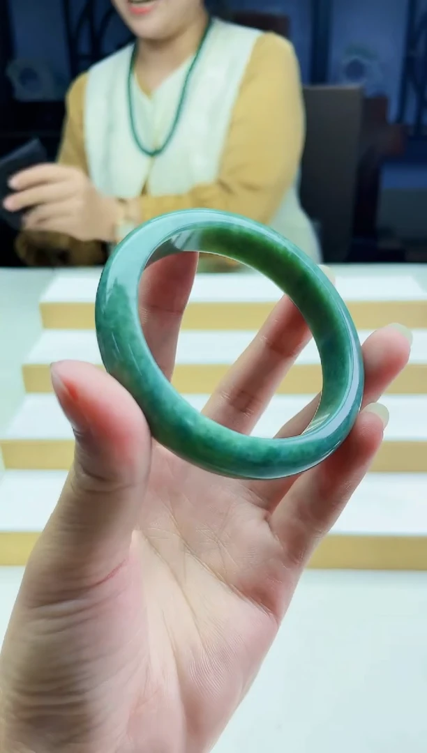 翡翠未镶嵌颈饰07290014多样性发其一