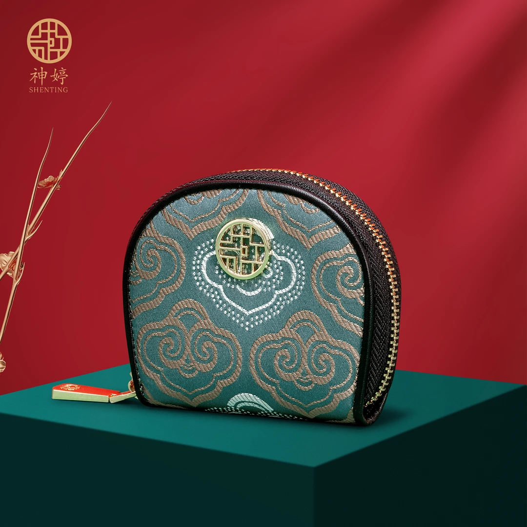 新中式高级感气质新款中式国风小卡包刺绣手拿小包时尚女士零钱包