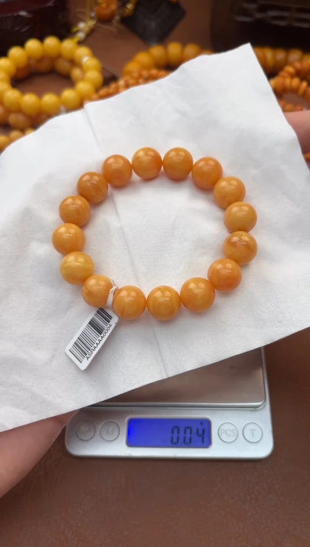 琥珀未镶嵌珠宝奇石95