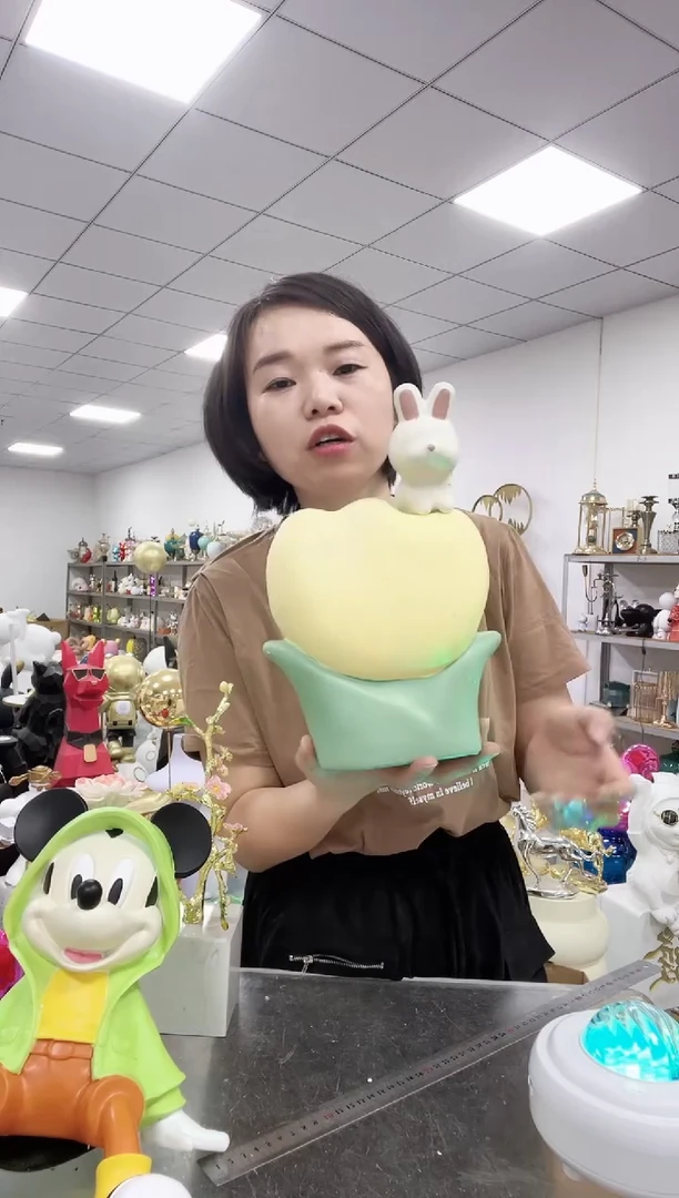 悦美花田兔兔黄色