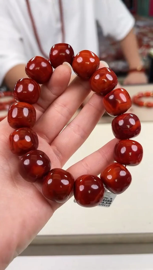 未镶嵌瓦西老型手串17+南红玛瑙（多样式发其一）