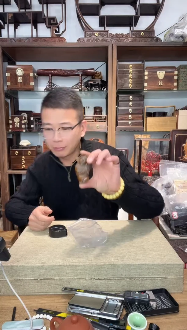 乌木类书架492黄杨做旧财神手把件