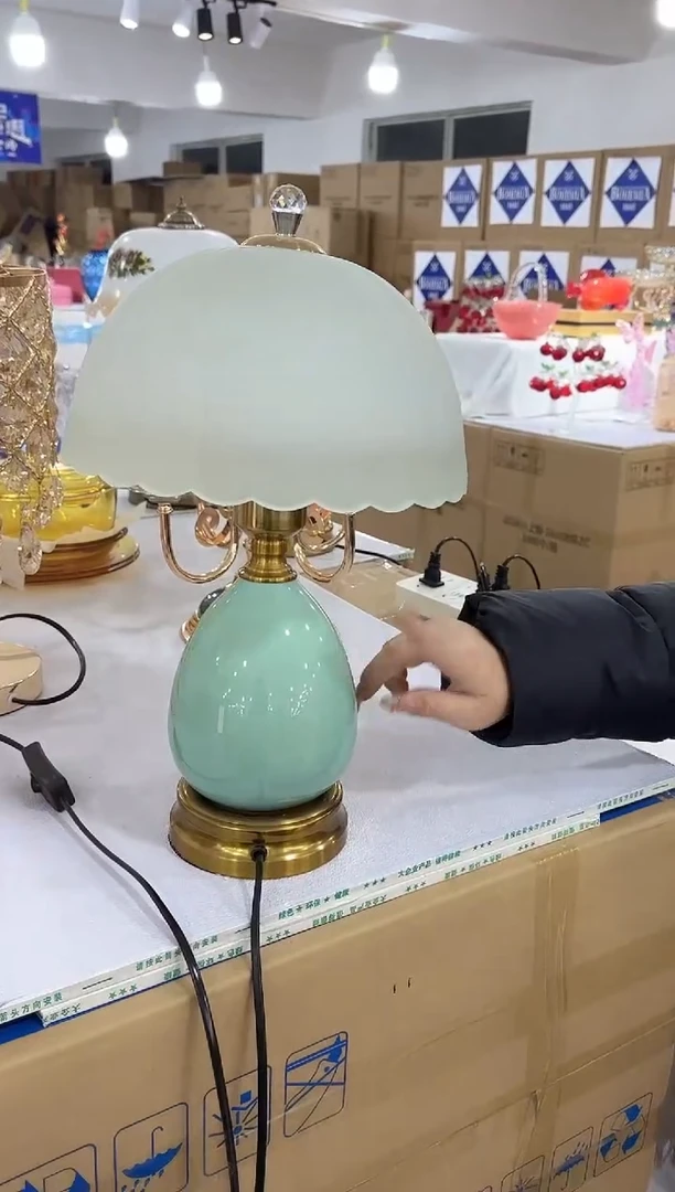 【闪购商品】琉璃昕洋花器X-品28