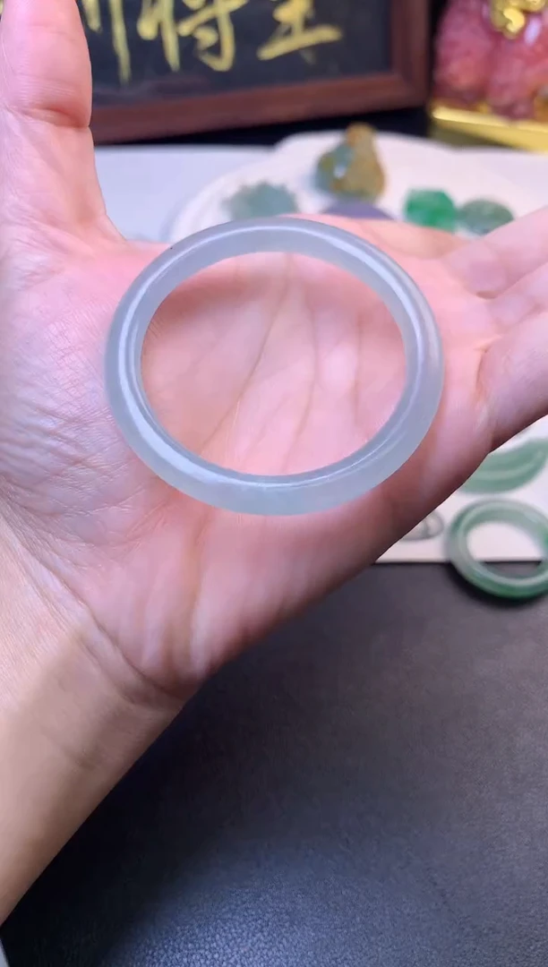 未镶嵌定制翡翠毛货