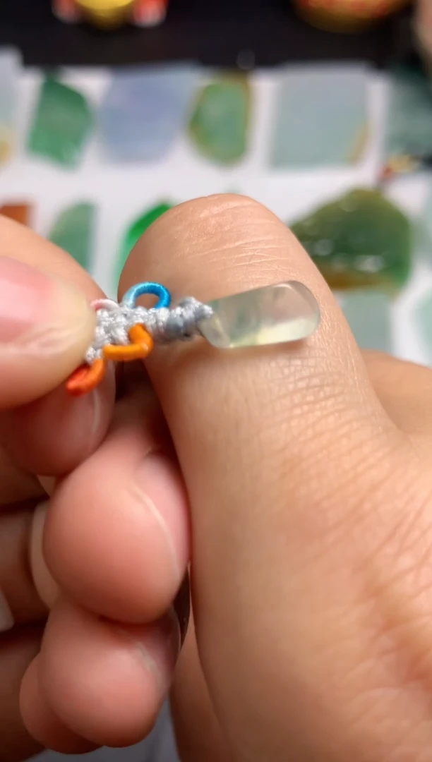 颈饰未镶嵌翡翠