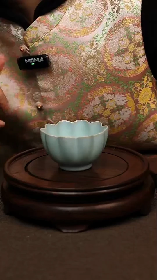 瓷片天青色莲花杯100ml 微瑕 不带礼盒