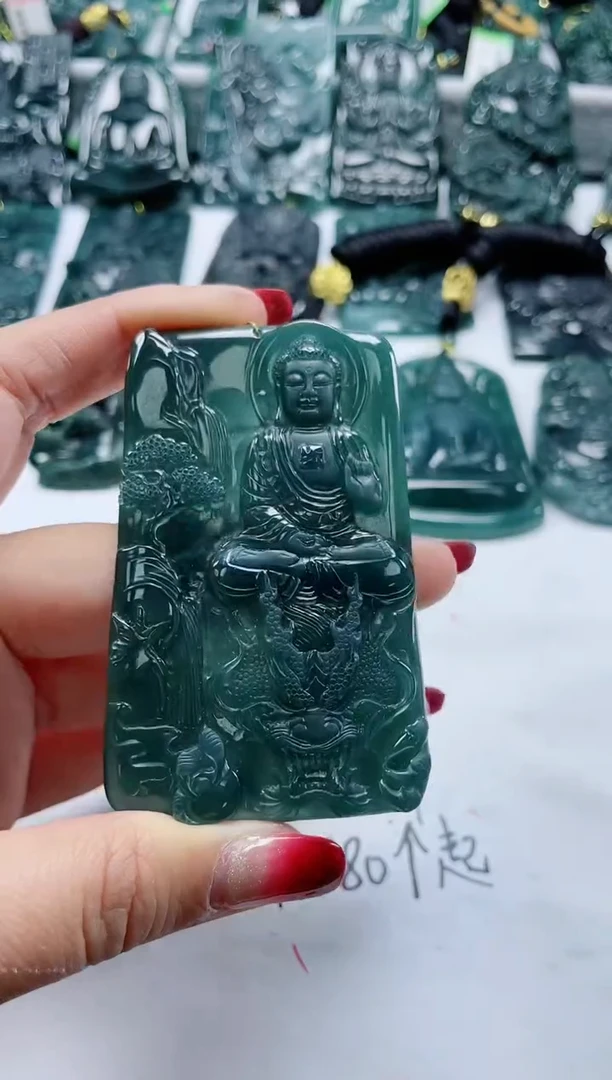 【闪购商品】翡翠颈饰未镶嵌