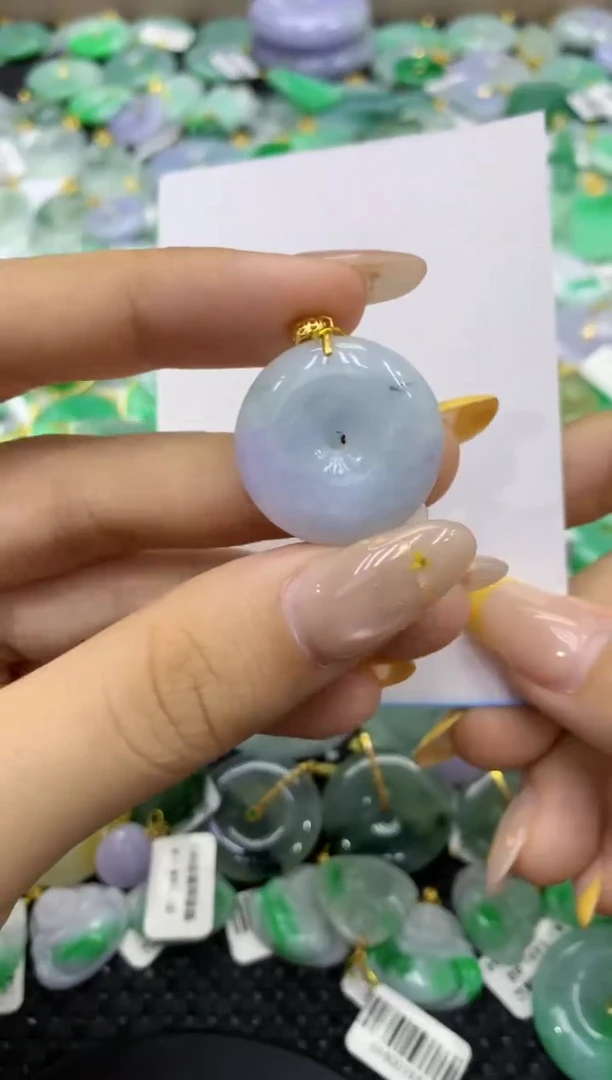 颈饰未镶嵌翡翠天然缅甸翡翠A货
