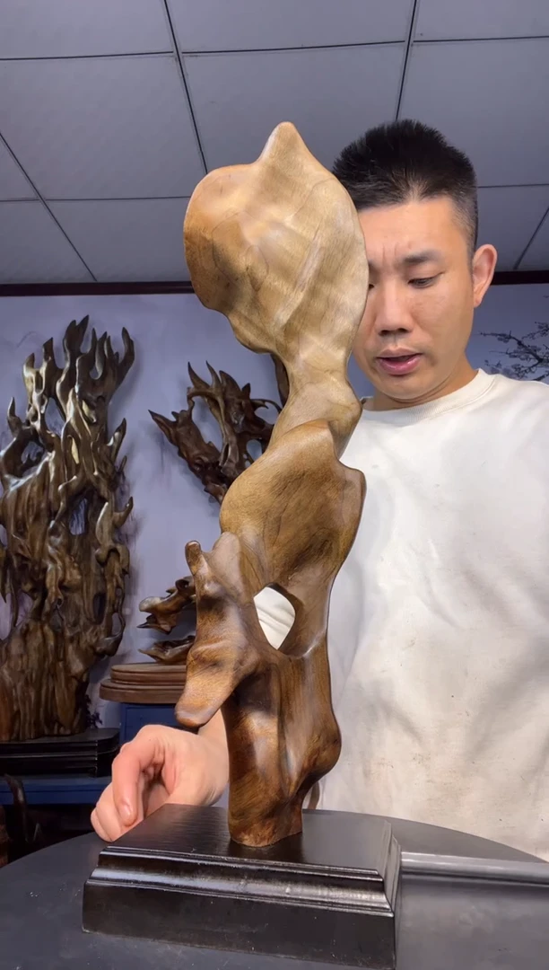 金丝楠木雕款真****票金丝楠木工艺品摆件