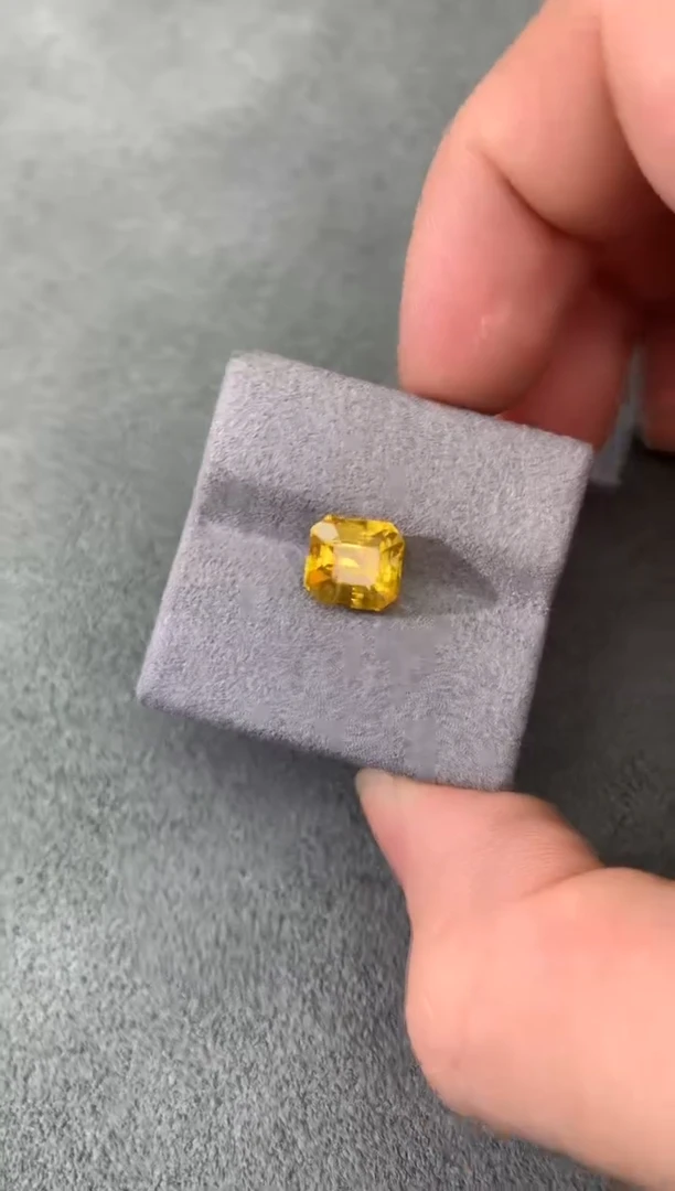裸石彩色蓝宝石黄色蓝宝石 3.52CT