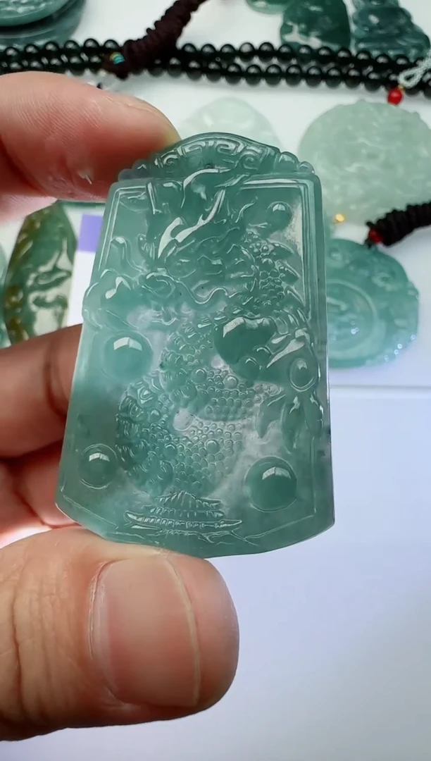 【闪购商品】翡翠颈饰未镶嵌多样性随机发其一