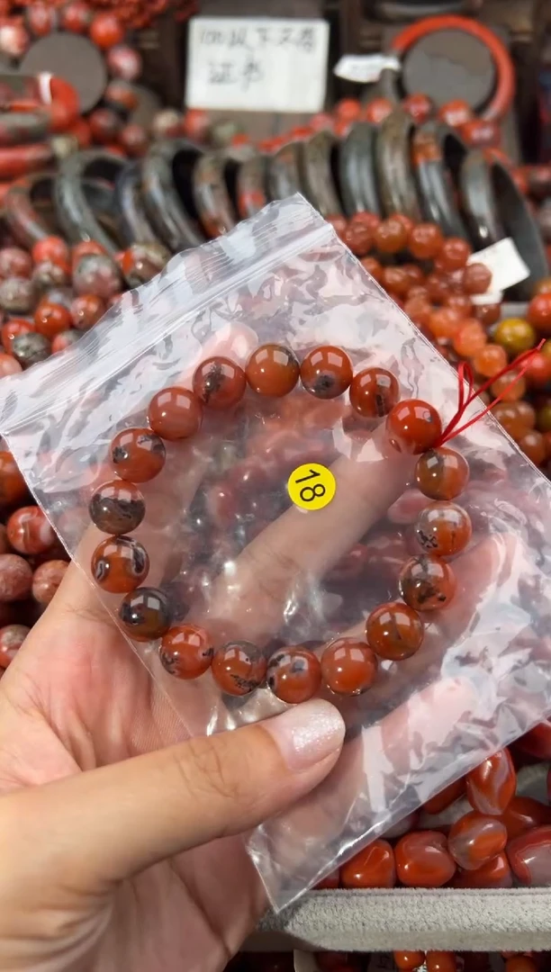 南红玛瑙手串未镶嵌11+