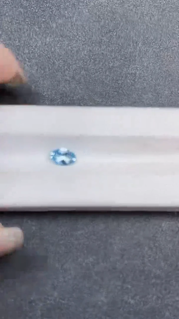 未镶嵌裸石托帕石裸石