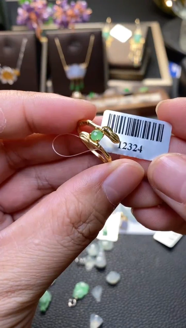 翡翠银S925镶嵌颈饰翡翠12324