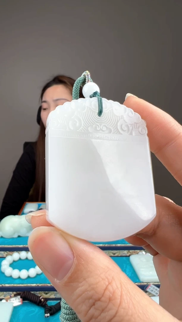 【闪购商品】和田玉颈饰未镶嵌1