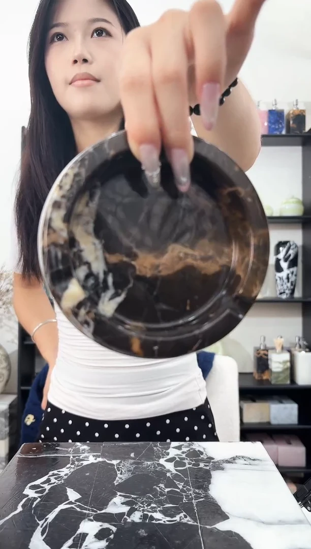 石材黑金花烟灰缸-4