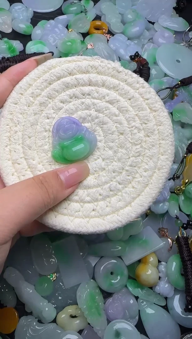 翡翠未镶嵌颈饰天然缅甸翡翠吊坠