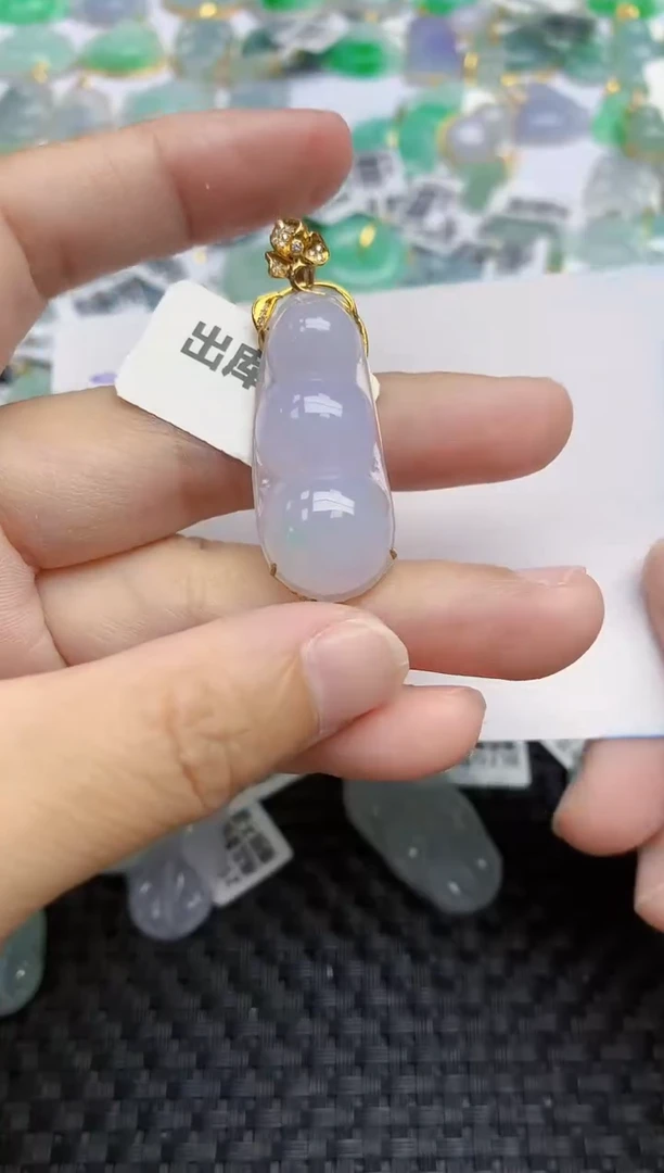 翡翠18K金镶嵌颈饰天然A货翡翠