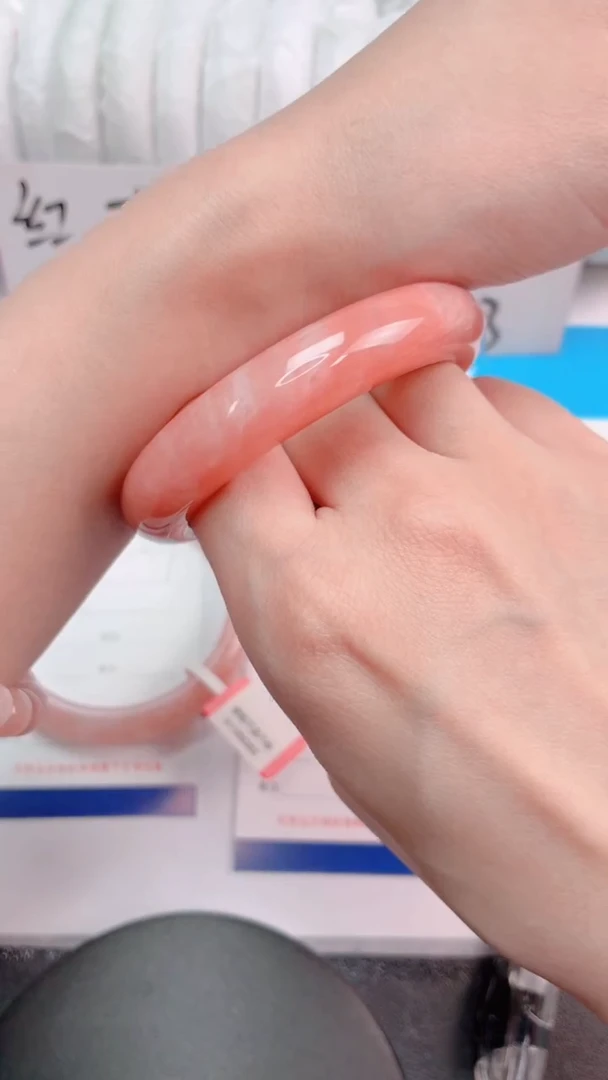 未镶嵌手镯石英质玉桃花酿21-圈口50-236