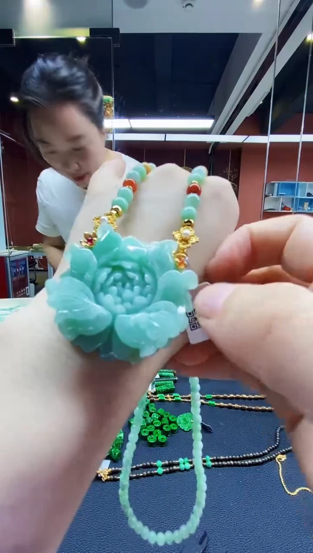 颈饰未镶嵌翡翠翡翠吊坠