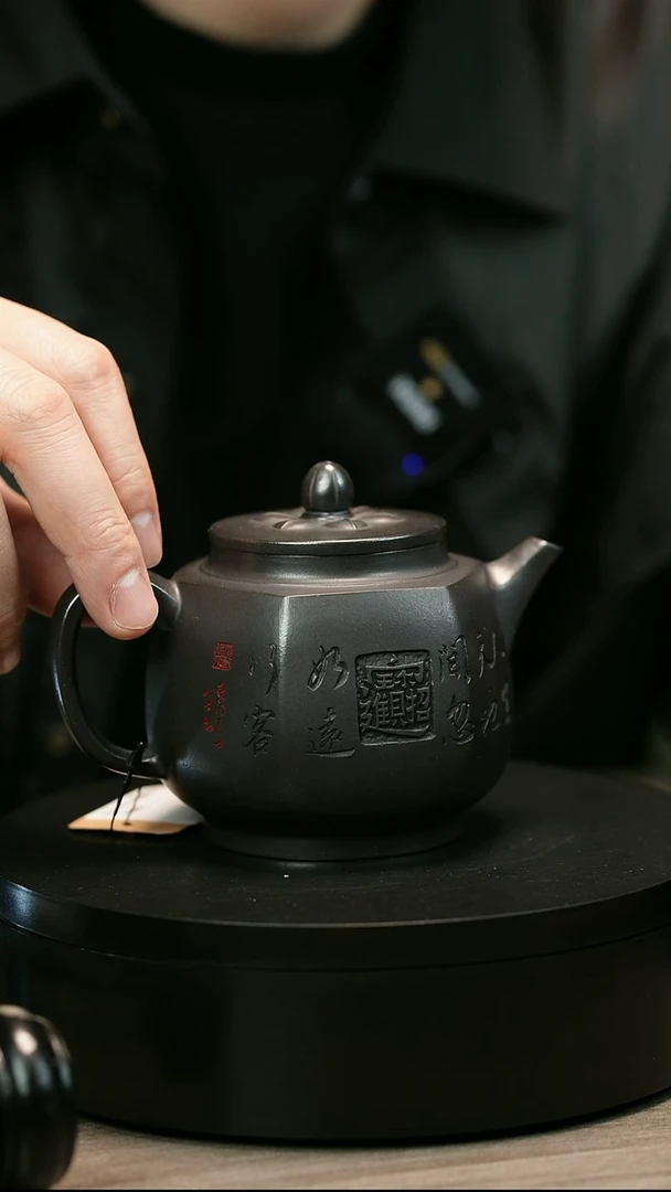 茶壶紫砂白*鱼H2191李小琴鲤鱼六方宫灯