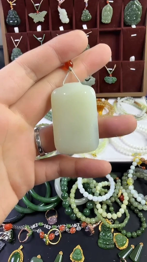 颈饰未镶嵌和田玉多样性发货