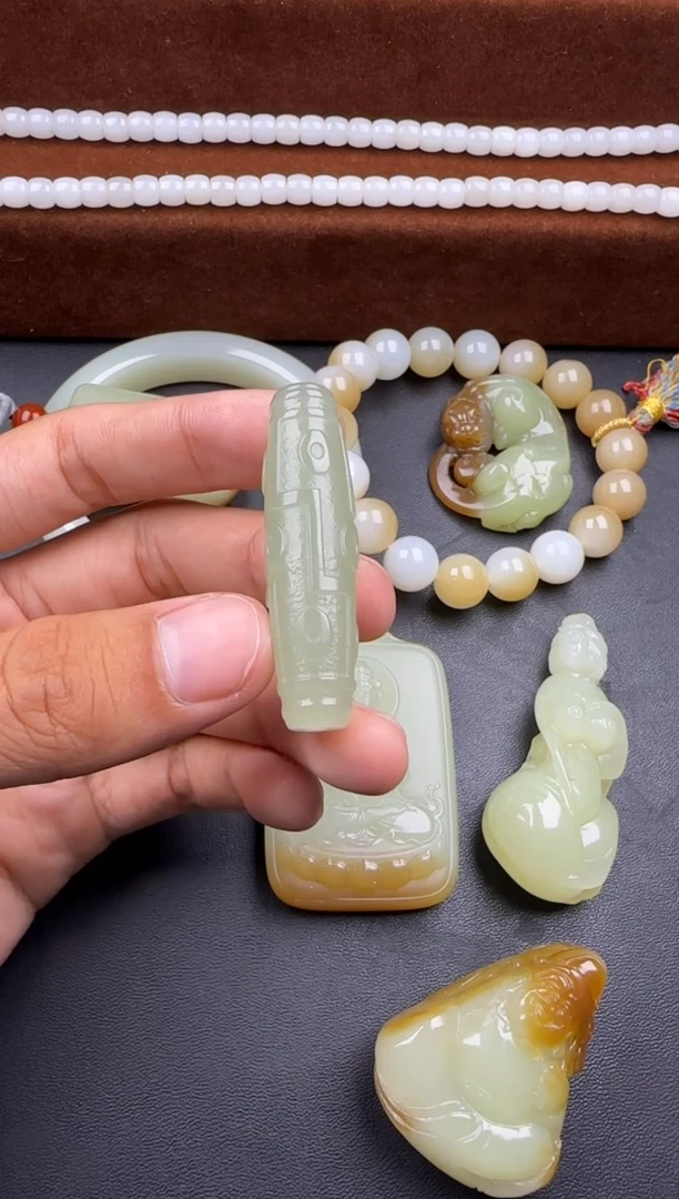 未镶嵌和田玉挂件和田玉勒子