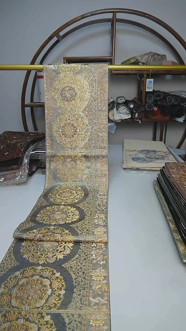 织绣43西阵织六通宝相花