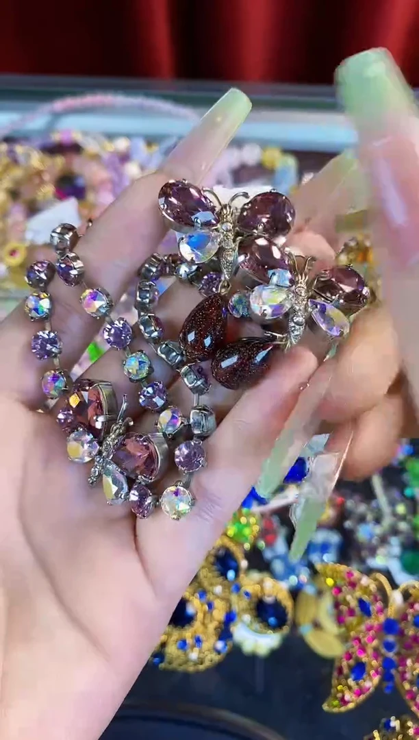 瓷片楚楚中古珠宝甄选不退换